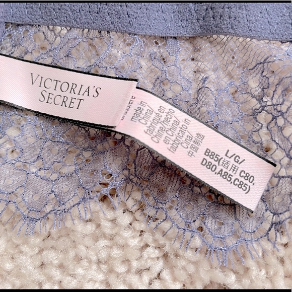 Victoria’s Secret Chantilly Lace Bralette - Picture 6 of 10
